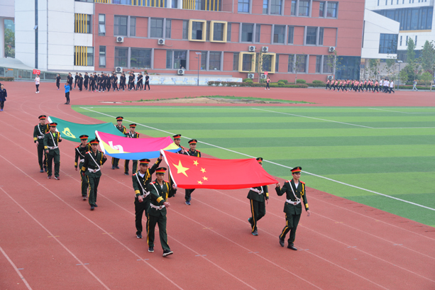 “團(tuán)結(jié)拼搏，打造百年新華” 臨沂新華二〇一八年春季田徑運(yùn)動(dòng)會(huì)隆重舉行 第 2 張