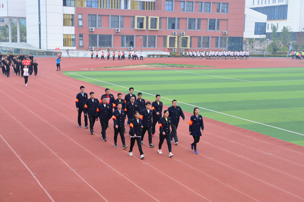 “團(tuán)結(jié)拼搏，打造百年新華” 臨沂新華二〇一八年春季田徑運(yùn)動(dòng)會(huì)隆重舉行 第 24 張